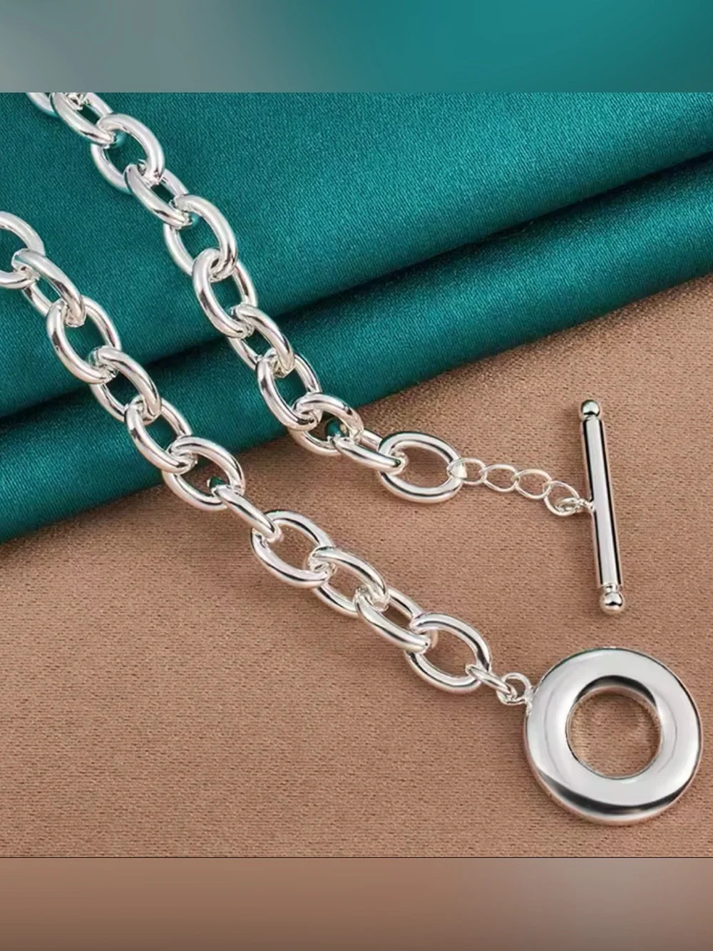 Silver Link Toggle Necklace